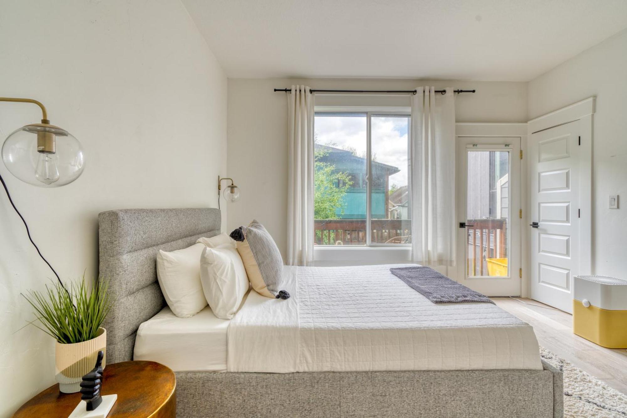 Stay Portland - Perfect Portland Farmhouse Loft - Breweries & Bars Екстер'єр фото