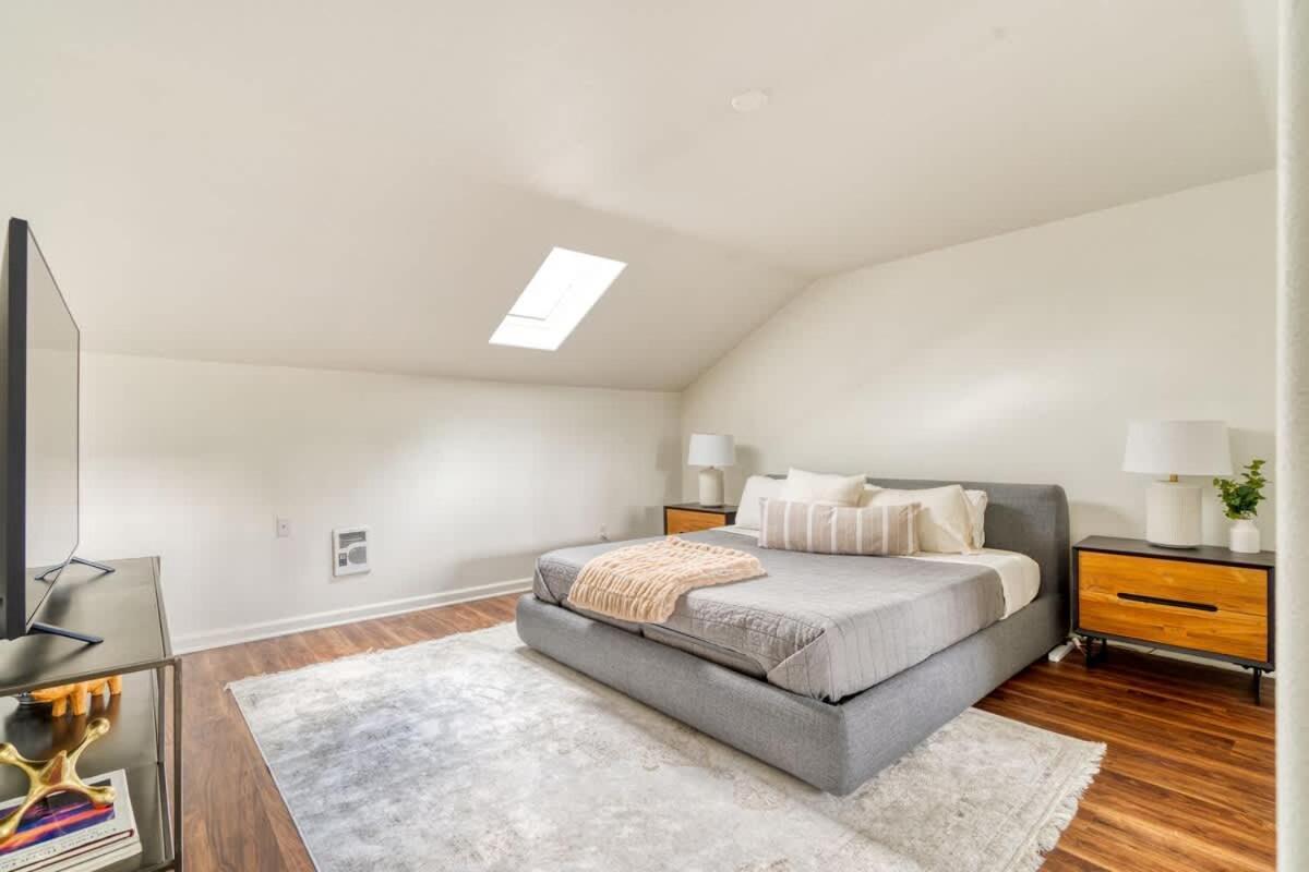 Stay Portland - Perfect Portland Farmhouse Loft - Breweries & Bars Екстер'єр фото